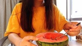 韩国留学生网红吃瓜视频,校园吃瓜大事件幕后真相